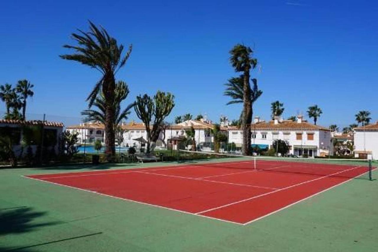 Costa Blanca Bungalow Lago Jardin Frente Piscina 4 Personas #Prp001 By Stay Orihuela Costa 托雷维耶哈 外观 照片