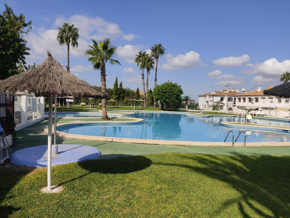 Costa Blanca Bungalow Lago Jardin Frente Piscina 4 Personas #Prp001 By Stay Orihuela Costa 托雷维耶哈 外观 照片